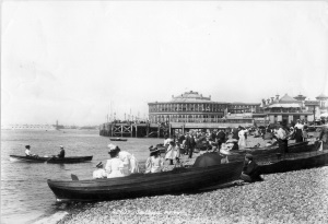 Conan Doyle arrives in Portsmouth. Clarence pier c 1900